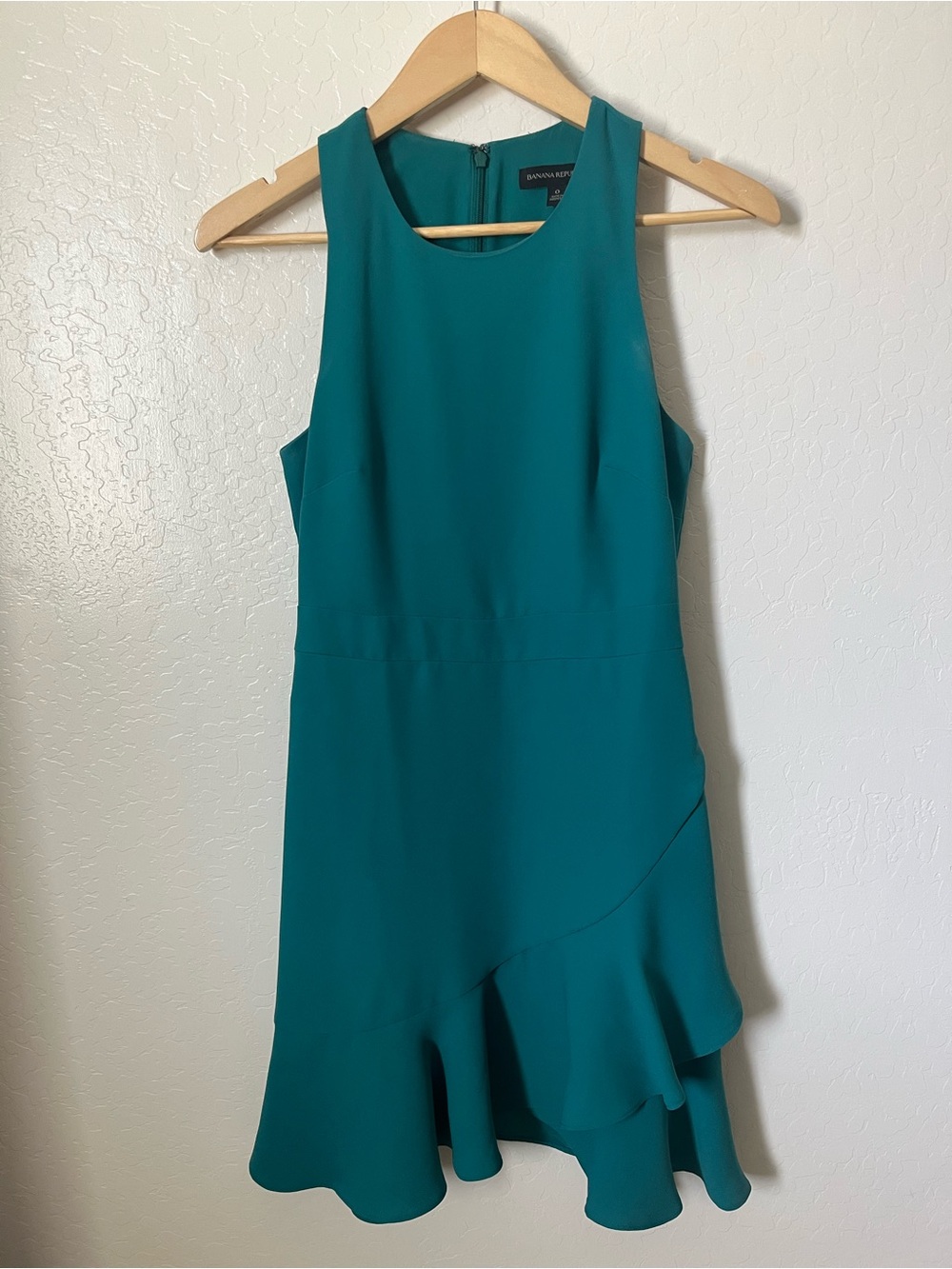Banana Republic Teal/Green Sleeveless Asymmetrical Ruffle Dress